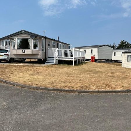 Beautiful Caravan In Trecco Bay! 74 Sycomore Bridgend  Extérieur photo