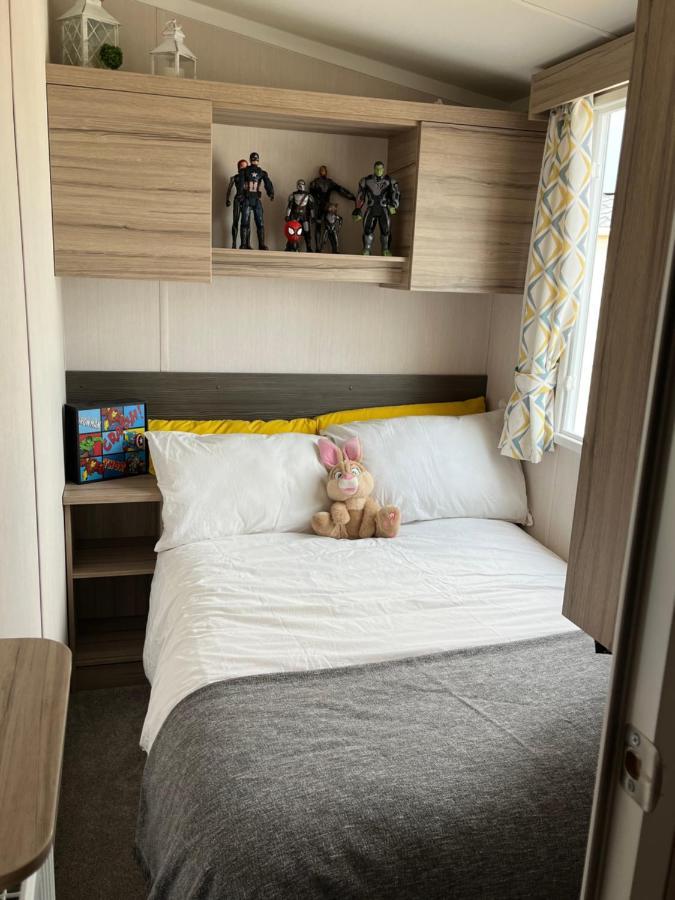 Beautiful Caravan In Trecco Bay! 74 Sycomore Bridgend  Extérieur photo